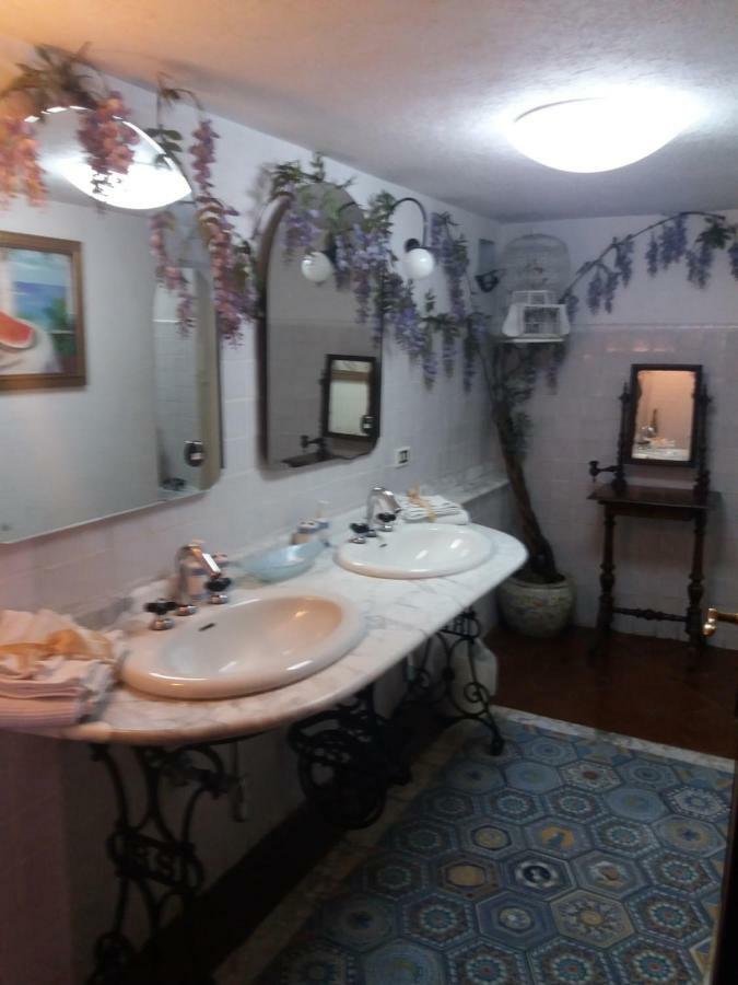 B&B Arechi Salerno Exteriér fotografie